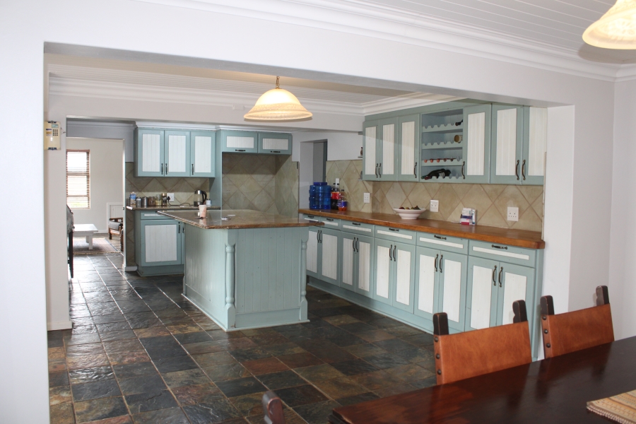4 Bedroom Property for Sale in Stilbaai Wes Western Cape